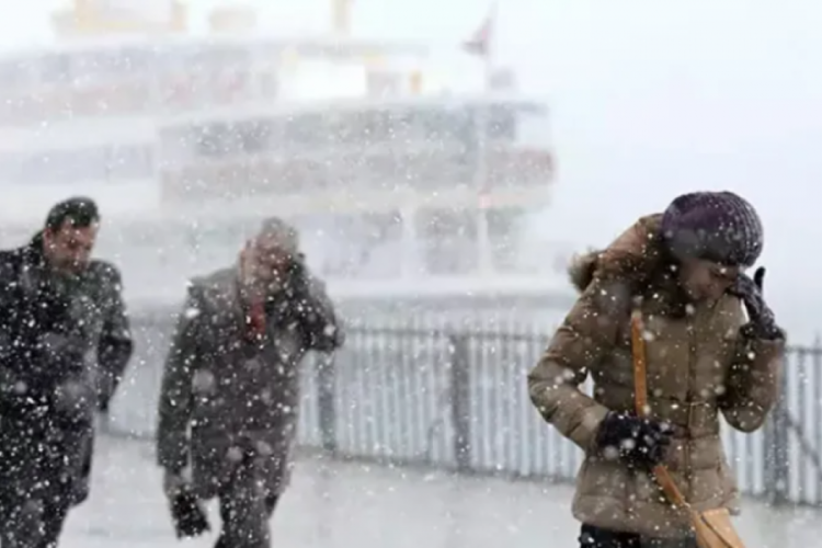 İstanbul'da bazı vapur seferleri iptal edildi!