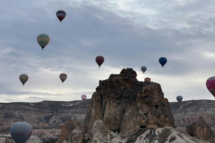 Balon turlarına sis ve r&uuml;zgar engeli!