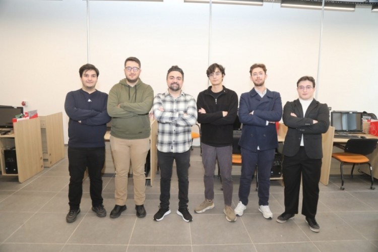 BT&Uuml; &ouml;ğrencileri TUSAŞ u&ccedil;akları i&ccedil;in &uuml;retiyor