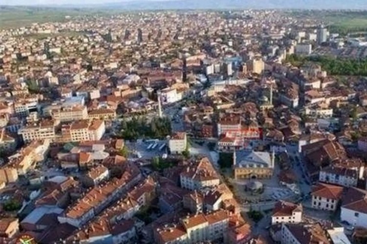 Hakkında arama bulunan 32 şahıs yakalandı