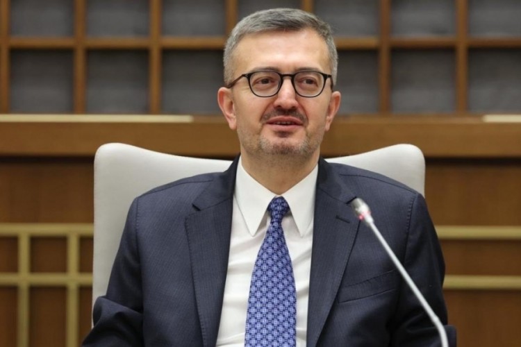 İletişim Başkanı Duran: Suriye'de yaşanan gelişmeleri yakından takip ediyoruz