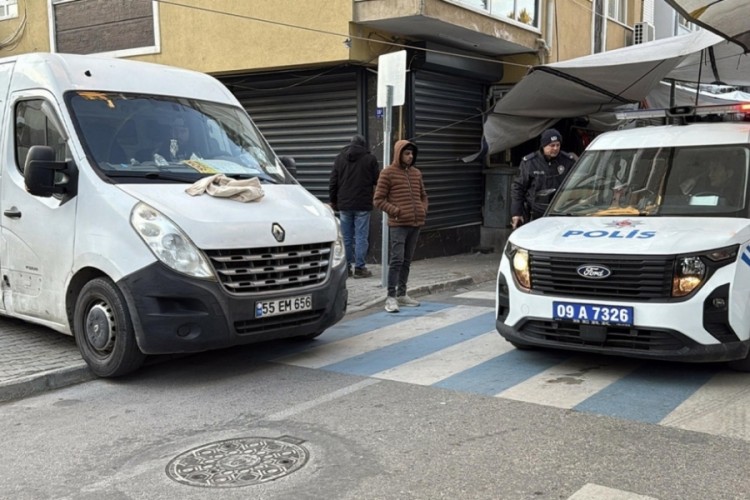 Pazarcılar arasında yer kavgası: 3 yaralı