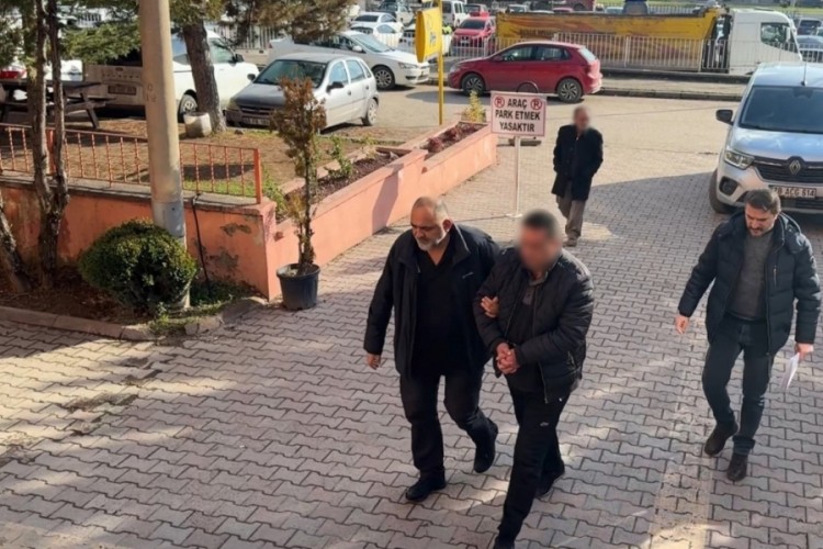 Kızının erkek arkadaşını t&uuml;fekle yaralayan baba adliyeye sevk edildi