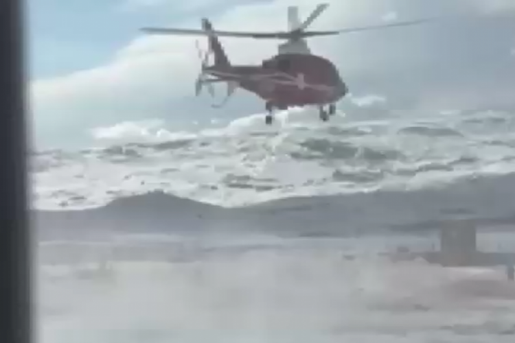 Ambulans helikopter 1 g&uuml;nl&uuml;k bebek i&ccedil;in havalandı
