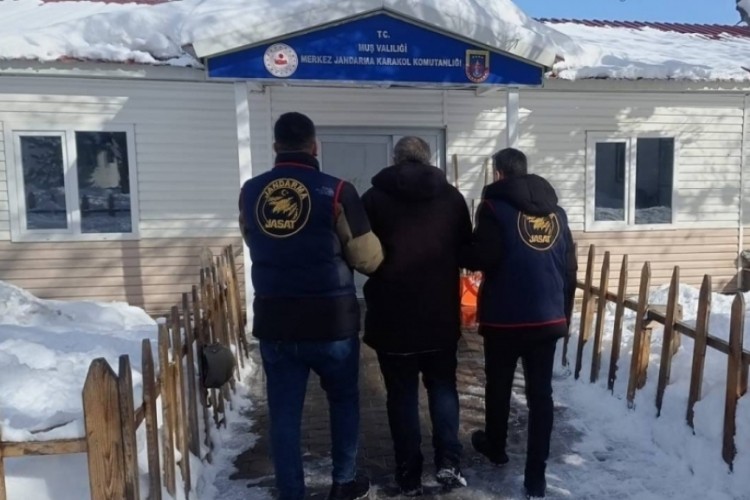 4 yıl 2 ay hapis cezası bulunan şahıs yakalandı