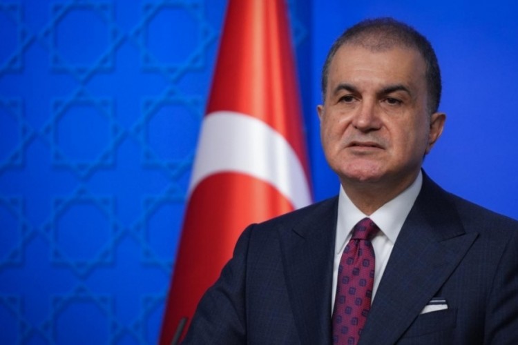 AK Parti S&ouml;zc&uuml;s&uuml; &Ccedil;elik'ten T&uuml;rk bayrağına yapılan saldırıya tepki!