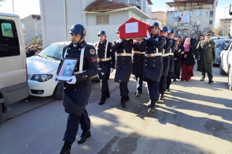 Kıbrıs Gazisi 73 yaşında son yolculuğuna uğurlandı