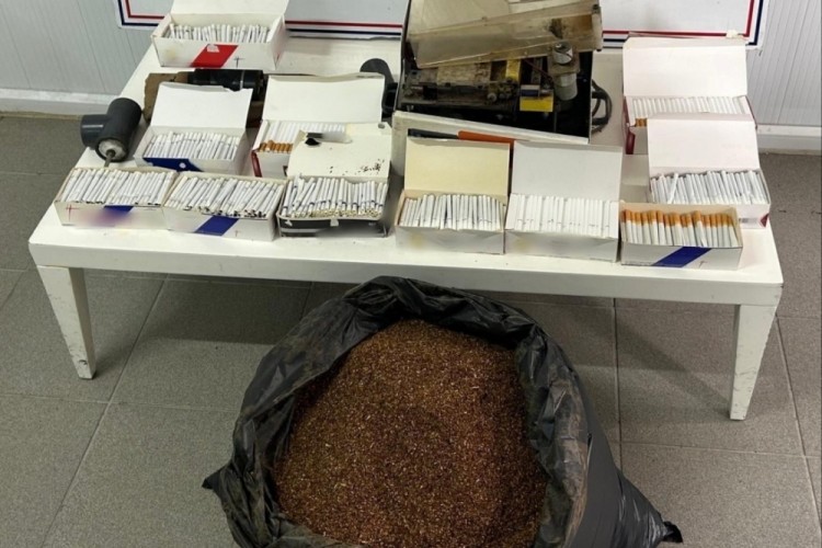 Bursa'da kaçak tütün tacirine şafak baskını!