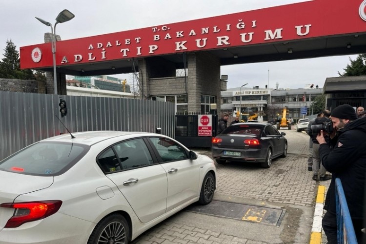 Rus y&uuml;z&uuml;c&uuml;n&uuml;n ailesi DNA testi i&ccedil;in Adli Tıp Kurumuna geldi