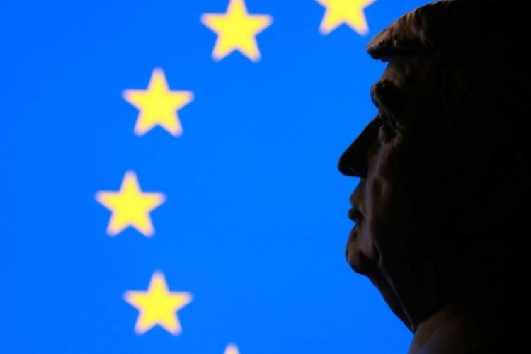 Avrupa Parlamentosu, AB ile ABD arasındaki ticaret anlaşmasının onay sürecini askıya aldı 