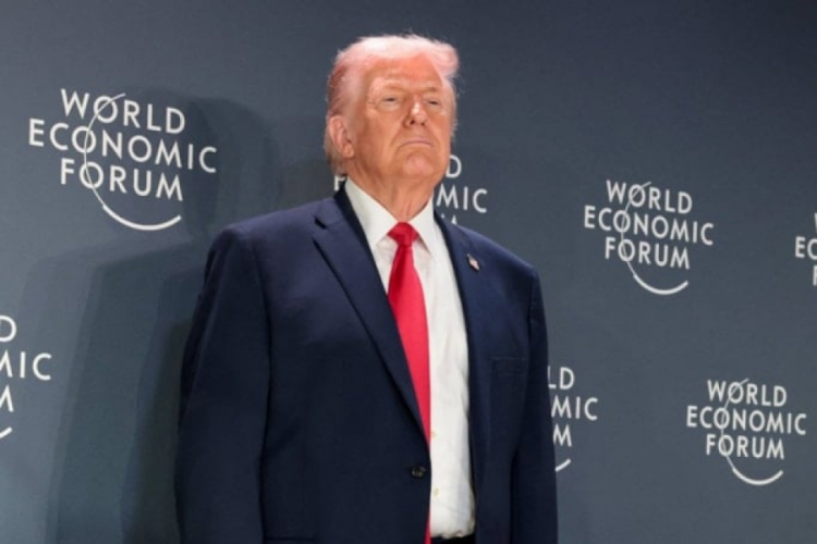 Grönland konusunda düğüm çözüldü! Trump ek vergi kararından vazgeçti...