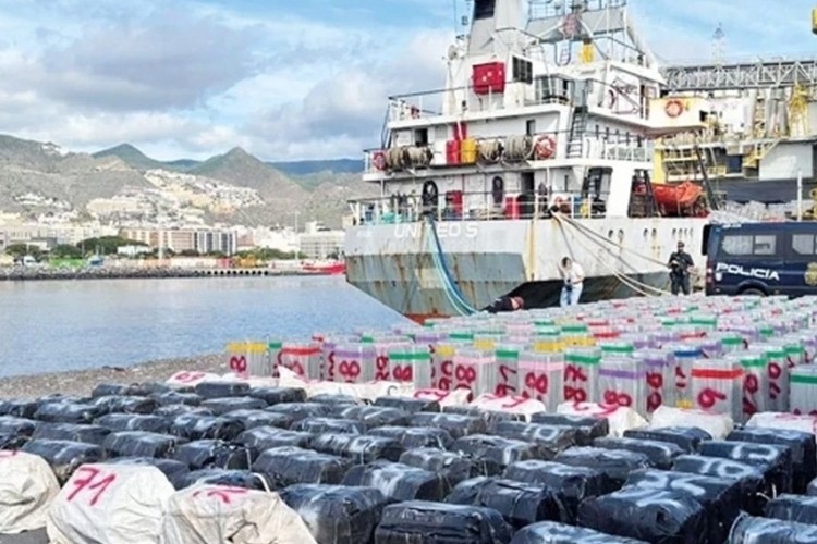 Kanarya Adası'ndaki soruşturmada flaş gelişme: T&uuml;rkiye'de de tutuklamalar var..