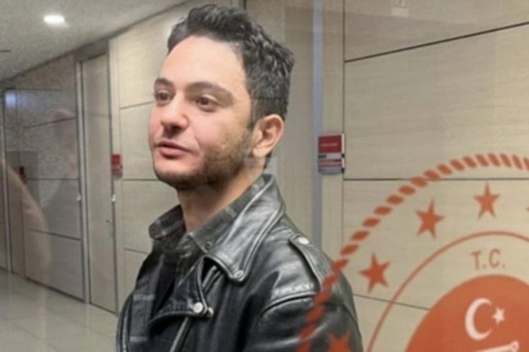 Gazeteci Furkan Karabay g&ouml;zaltına alındı