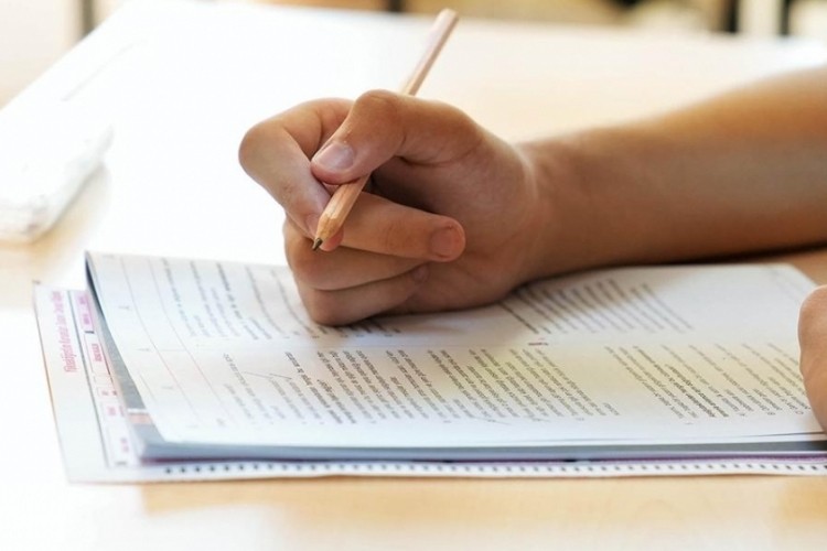 ÖSYM, yılın ilk sınavını yarın e-YDS ile yapacak