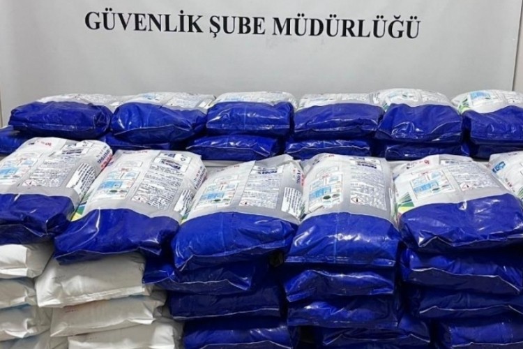 Kontrolde ortaya &ccedil;ıktı: 1,1 tondan fazla sahte &uuml;r&uuml;n...