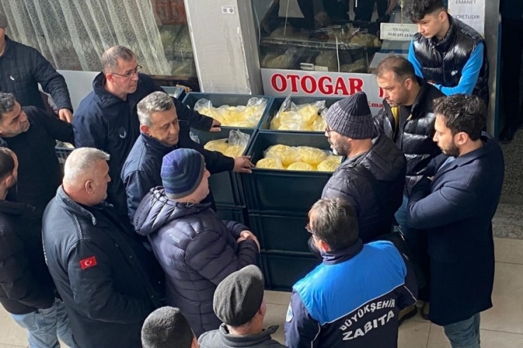 Yarım ton yağ ve uygunsuz &uuml;r&uuml;nlere el konuldu