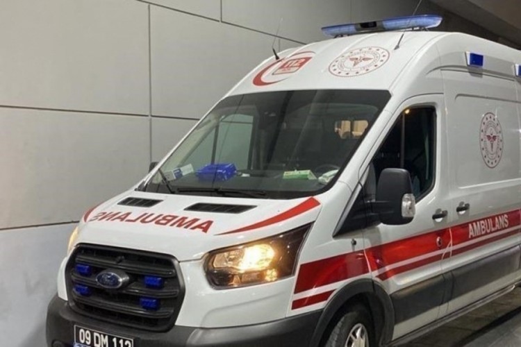Y&uuml;ksekten d&uuml;şen iş&ccedil;i hayatını kaybetti