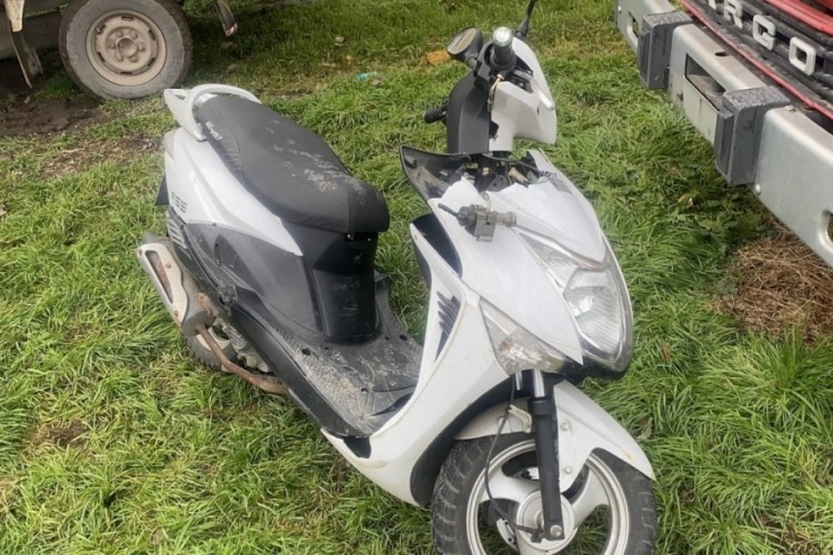&Ccedil;aldıkları motosikleti &ccedil;alıştıramayan hırsızlar zarar verip bıraktı