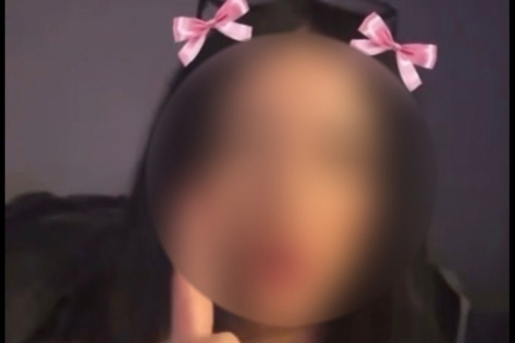 Polise k&uuml;f&uuml;rl&uuml; paylaşımda bulunan kadın, g&ouml;zaltına alındı