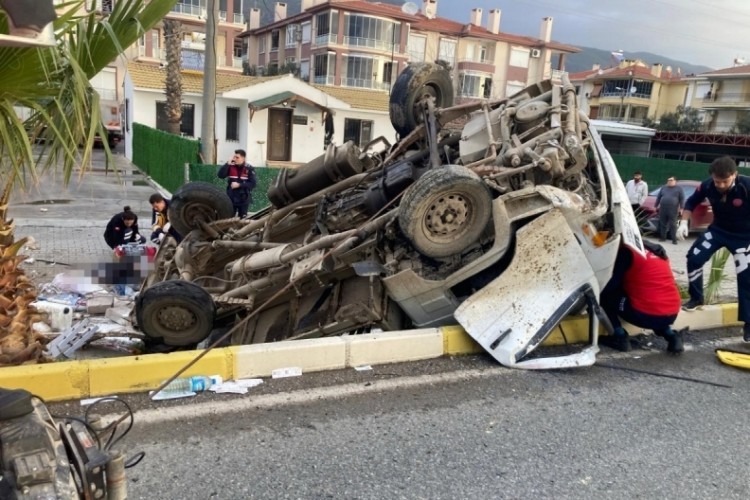 Ortalık savaş alanına d&ouml;nd&uuml;! 2 kişi can verdi
