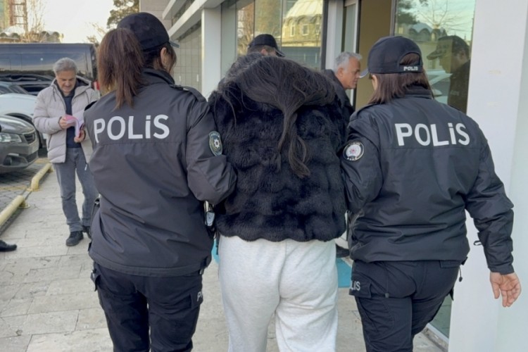 Bek&ccedil;i ve polislere hakaret eden kadın tutuklandı