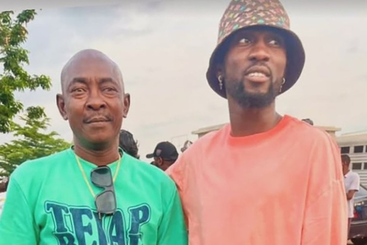 Wilfred Ndidi'den babasına duygusal veda