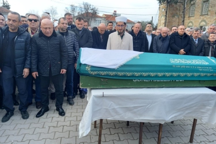 İYİ Partili Çömez'in annesi, son yolculuğuna uğurlandı