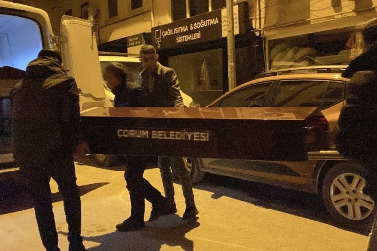 46 yaşındaki engelli adam evinde &ouml;l&uuml; bulundu