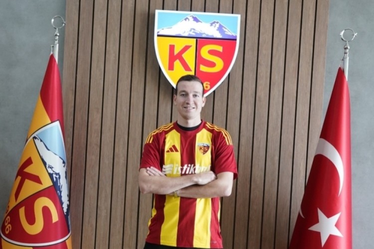 Kayserispor, Denis Makarov'u açıkladı