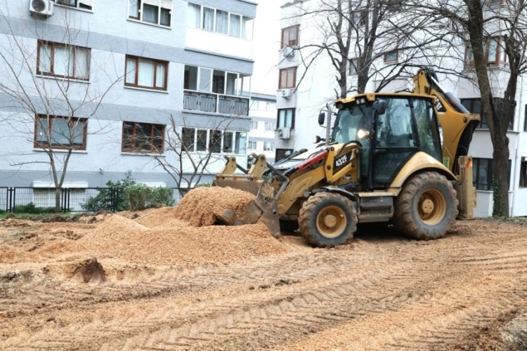 Bursa'da, eskiyen 15 park yenileniyor!