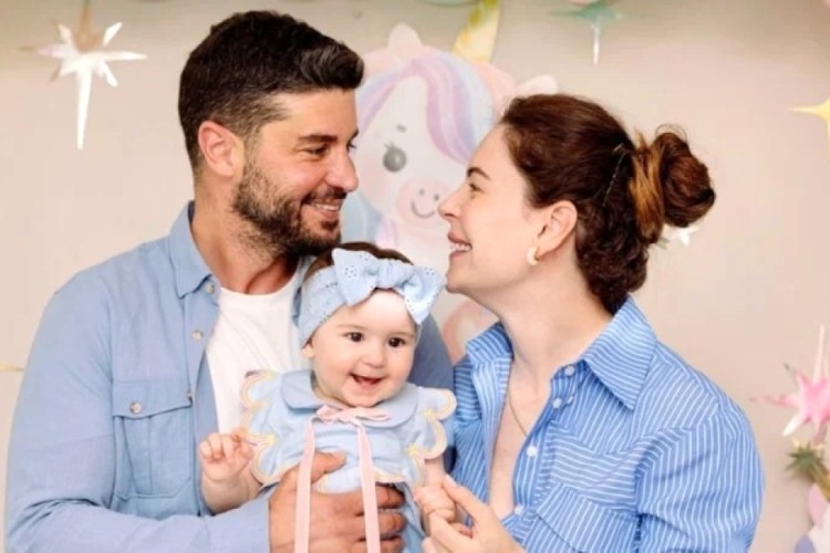 Berk Oktay ve Yıldız Çağrı Atiksoy'dan yeni aşk karesi