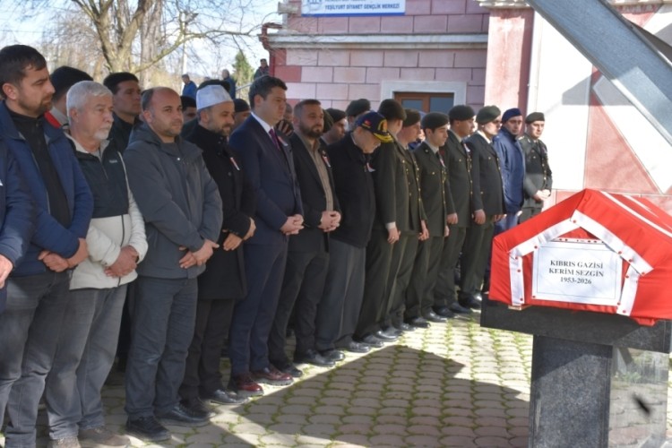 Kıbrıs gazisi t&ouml;renle son yolculuğuna uğurlandı