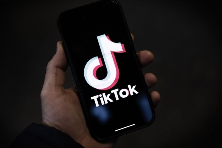 TikTok, Trump karşıtı i&ccedil;erikleri sans&uuml;rl&uuml;yor iddiası