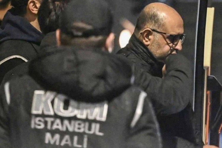 Aziz İhsan Aktaş davasında &uuml;&ccedil;&uuml;nc&uuml; g&uuml;n! G&ouml;r&uuml;nt&uuml; &ccedil;ekenlere soruşturma başlatıldı
