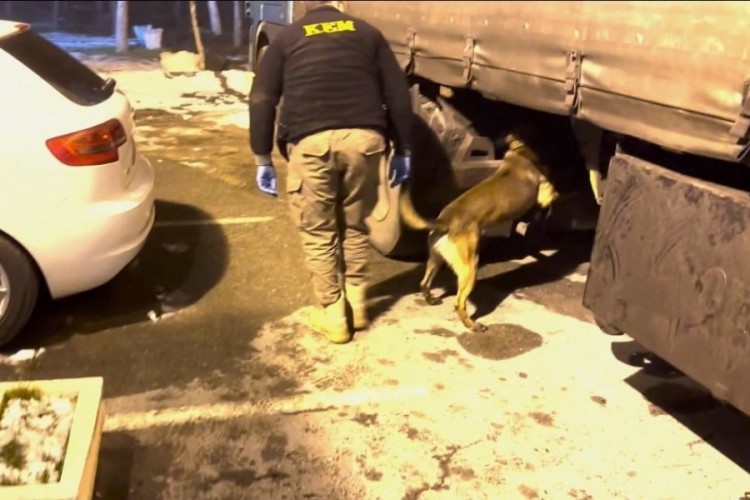 Tırda 51 kilo uyuşturucu ele ge&ccedil;irildi