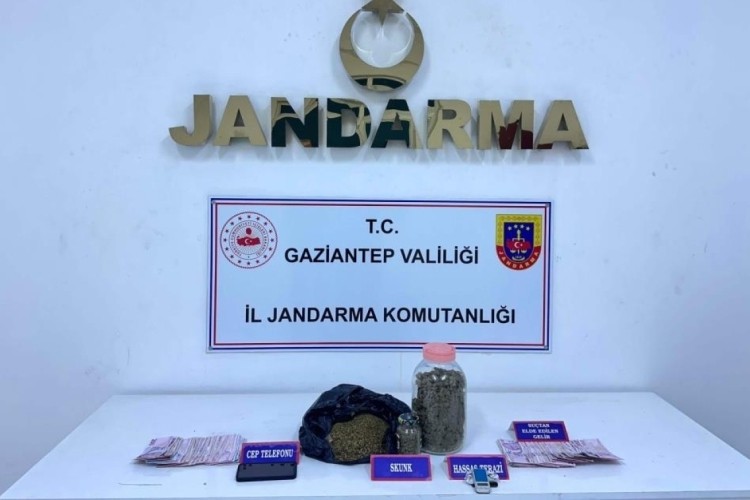 Gaziantep'te 4 kilo skunk ele ge&ccedil;irildi: 1 şahıs tutuklandı