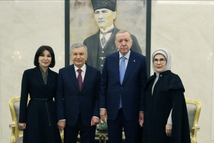 Emine Erdoğan'dan &Ouml;zbekistan Cumhurbaşkanı Mirziyoyev ile eşinin T&uuml;rkiye ziyaretine ilişkin paylaşım