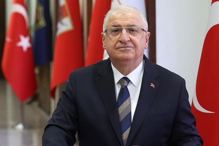 Milli Savunma Bakanı G&uuml;ler, Libya Savunma Bakan Vekili T&uuml;mgeneral Zubi'yi ağırladı