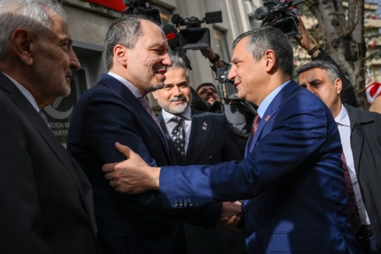 CHP Genel Başkanı &Ouml;zel'den Yeniden Refah Partisi Genel Başkanı Erbakan'a ziyaret