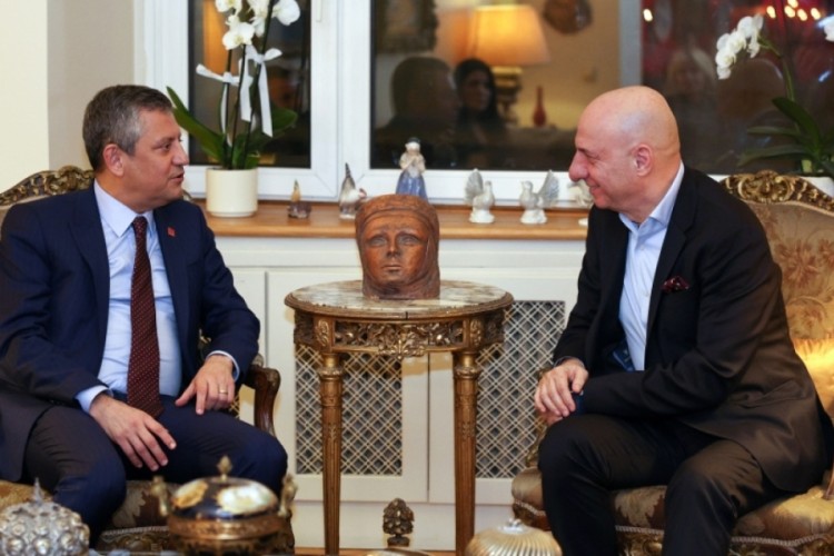 CHP Genel Başkanı &Ouml;zel, merhum Haldun Dormen'in ailesini ziyaret etti