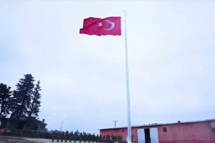 Bayrak indirme provokasyonu sonrası yeni &ouml;nlem