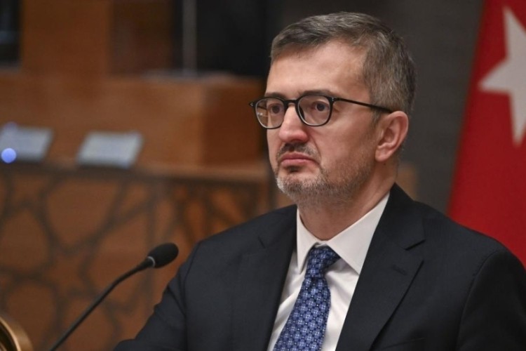İletişim Başkanı Duran, yazar Alev Alatlı'yı andı