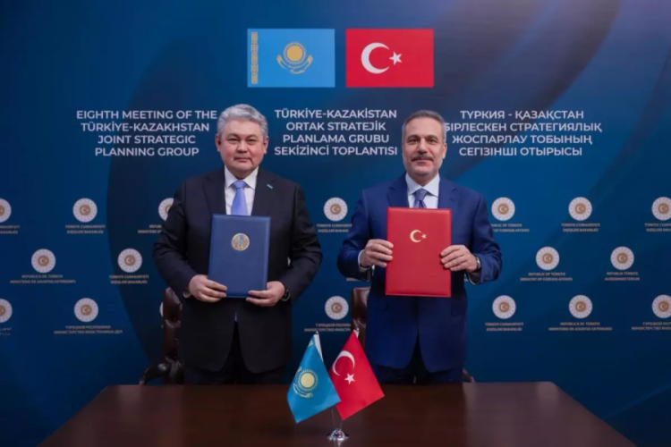 Bakan Fidan, Kazak mevkidaşı Koşerbayev ile bir araya geldi