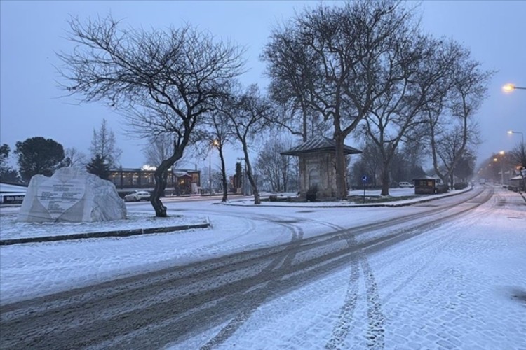 Tekirdağ'ın Saray il&ccedil;esinde taşımalı eğitime ara verildi