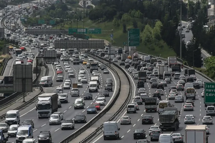 İstanbul'da trafik durma noktasına geldi!
