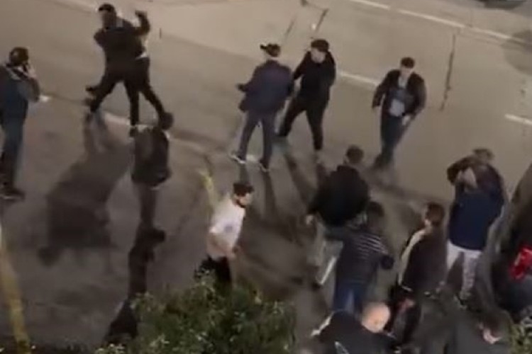 Tekme tokat kavga kameraya yansıdı