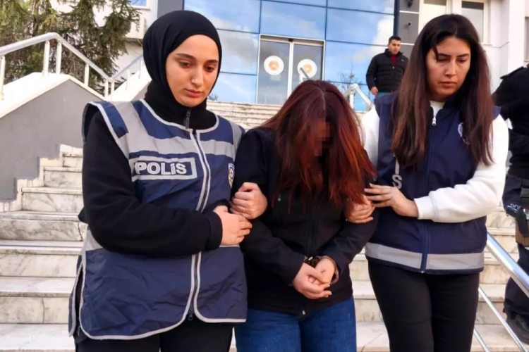 5 g&uuml;nl&uuml;k bebeğe şiddet uygulayan hemşire cezaevinde!