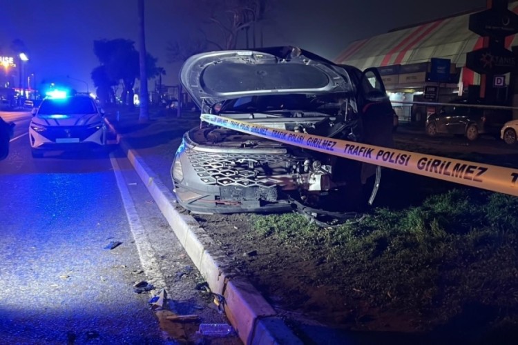 Mersin'de 3 kişinin &ouml;l&uuml;m&uuml;ne neden olan s&uuml;r&uuml;c&uuml; tutuklandı