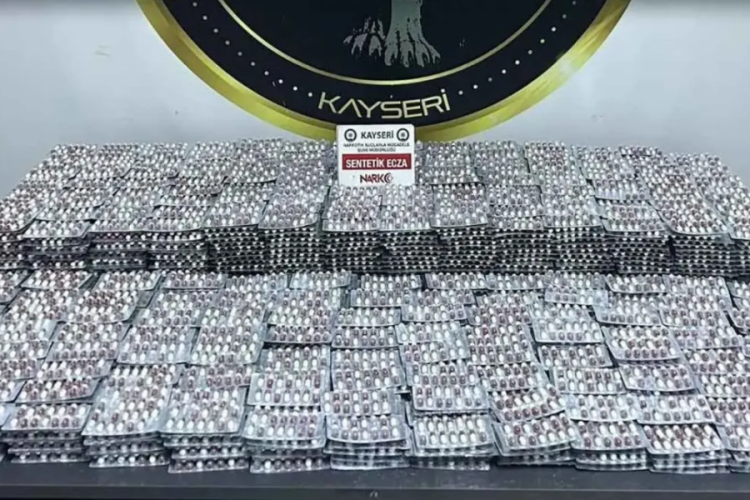 Uyuşturucu operasyonu: 26 bin hap ele ge&ccedil;irildi