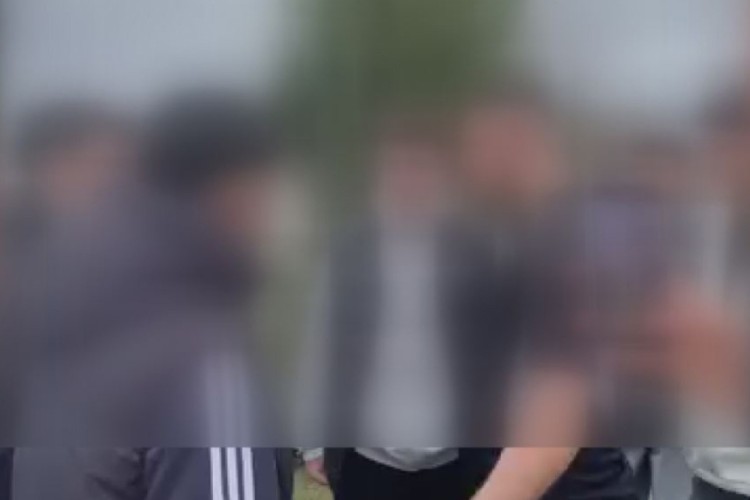 Akran zorbalığı cezasız kalmadı! Emniyette kuzuya döndüler...